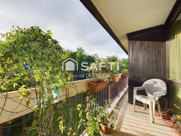 GARCHES - Buzenval appartement 5 pièces 98m2 - Dernier étage