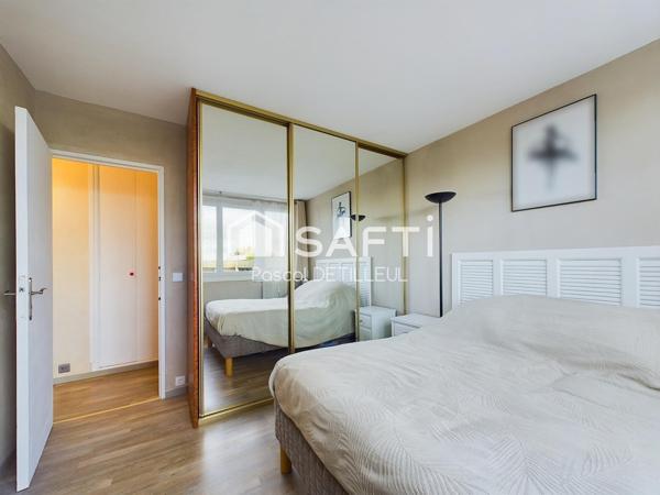 GARCHES - Buzenval appartement 5 pièces 98m2 - Dernier étage