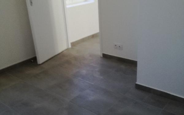 Appartement à louer    2 pièces • 41,89 m2 Nîmes