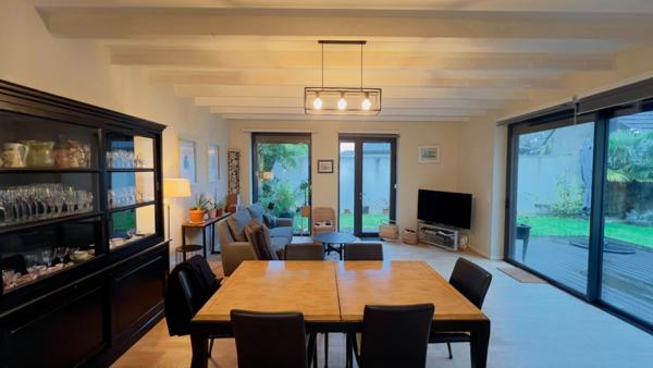 Département du Finistère (29) - Quimper - Quartier du Braden – Maison de type 7 de 176 m² habitables - Double garage - Terrain de 260 m².