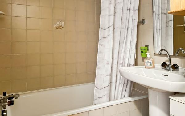 Appartement à vendre    2 pièces • 28 m2 Fréjus