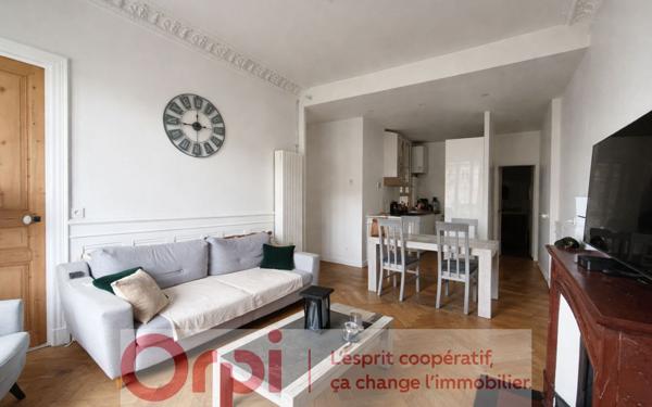Appartement à vendre    3 pièces • 75 m2 Grenoble