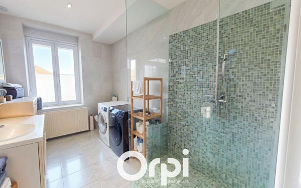 Maison à vendre    5 pièces • 157 m2 Mont-Saint-Martin