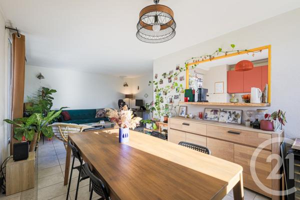 Appartement F3 à vendre  3 pièces - 71 m2 GRENOBLE - 38