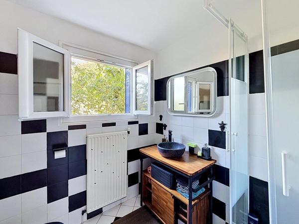 Maison 5 pièces proche RER A