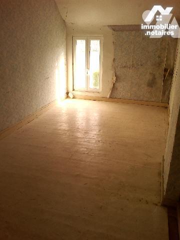 QUIEVRECHAIN Maison individuelle avec jardin