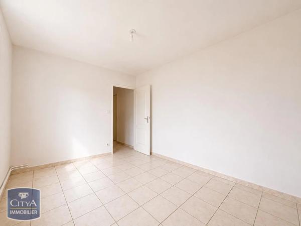 Appartement à louer 3 pièces 59.16m² Saint-Laurent-sur-Saône (01750)