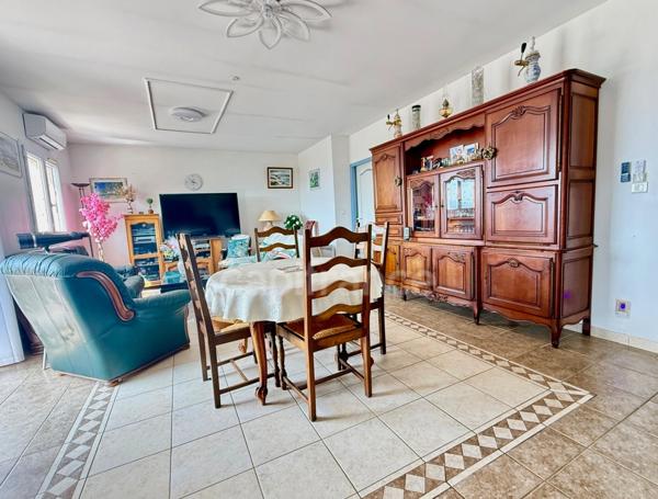 PORTICCIO (Corse) Villa composée de deux appartements, vue mer, jardin, terrasse, parking