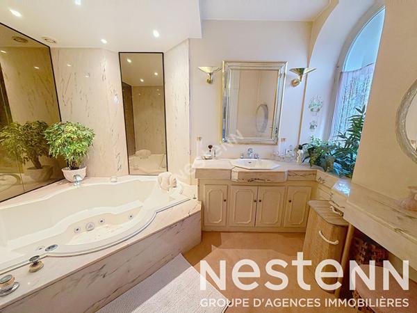 Appartement Metz 5 pièce(s) - chambre et cuisine en annexes - garages 6 voitures - combles aménageables