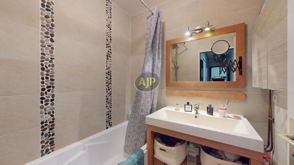 Vente appartement Bordeaux : 250 000 € - AJP Immobilier Bordeaux Nansouty