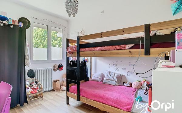 Maison à vendre    5 pièces • 140 m2 Pionsat