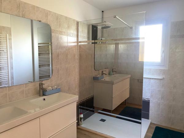 BELLE VILLA DE PLAIN PIED