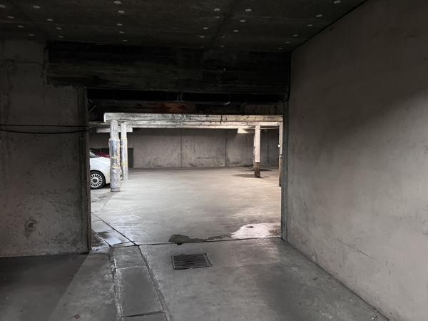 Place de parking au sous sol d'une résidence sécurisée Marmande 47200 Détails des diagnostics énergétiques