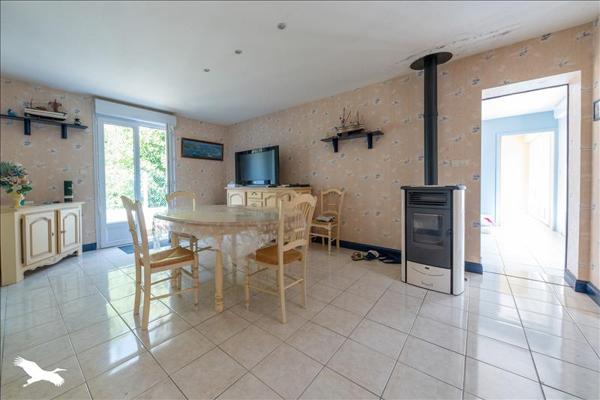 Maison à vendre |  Saint-Pierre-d'Oléron |  8 pièces | 179 m²