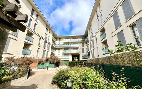 Appartement à vendre    3 pièces • 60 m2 Noisiel