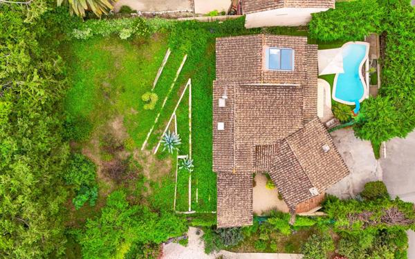 Maison à vendre    6 pièces • 188 m2 La Colle-sur-Loup