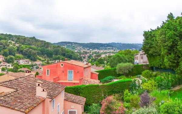 Maison à vendre    6 pièces • 188 m2 La Colle-sur-Loup