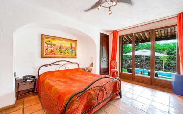 Maison à vendre    6 pièces • 188 m2 La Colle-sur-Loup