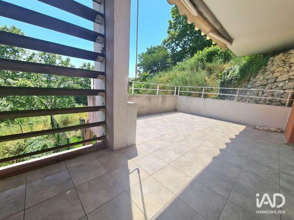 Appartement à vendre 3 pièces 74 m² Grasse