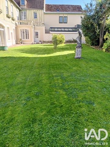 Maison à vendre 10 pièces 208 m² Saint-Pierre-en-Auge