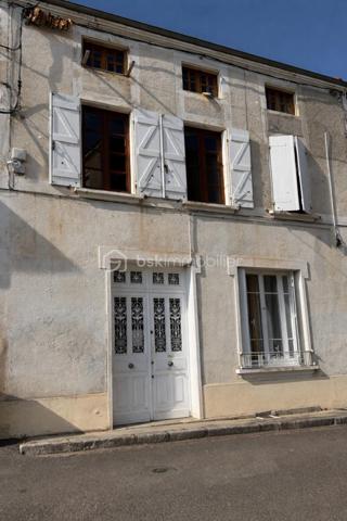 Immeuble mixte de 244 m²