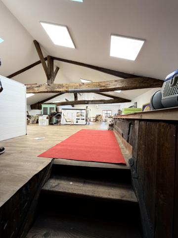 Immeuble mixte de 244 m²