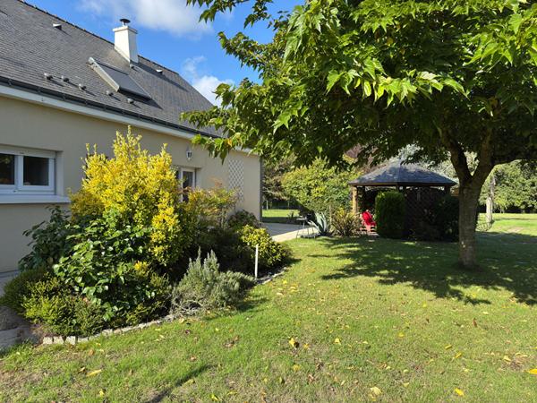 Maison familiale rare à la vente, à deux pas du Parc des Ardoisières et d'Angers