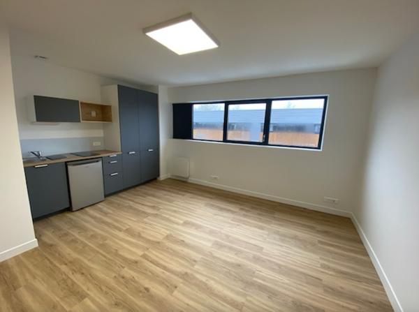 EXCLUSIVITE : A LOUER Local d'activité NEUF, aménagé, 90-95 m² - Nantes SUD Route de Clisson