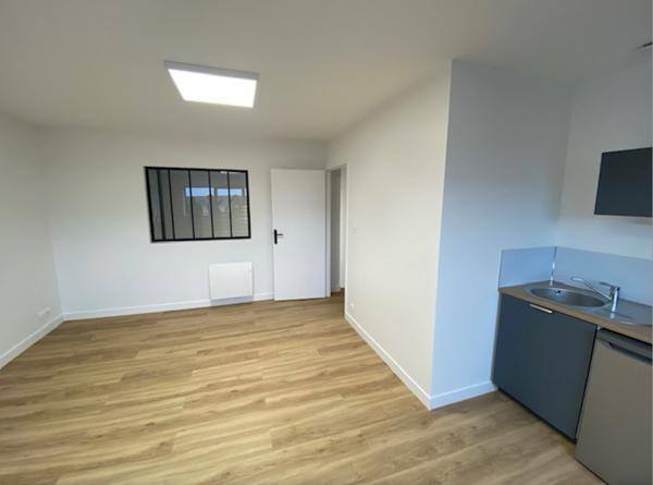 EXCLUSIVITE : A LOUER Local d'activité NEUF, aménagé, 90-95 m² - Nantes SUD Route de Clisson