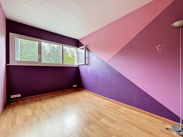 Vente                                                      Appartement
                        
                     4 pièces                      69 m2                     à Yerres