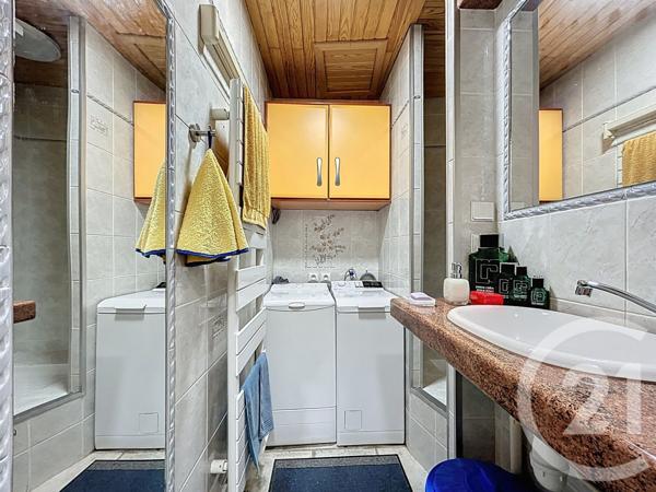 Appartement F2 à vendre  2 pièces - 61,48 m2 MELUN - 77