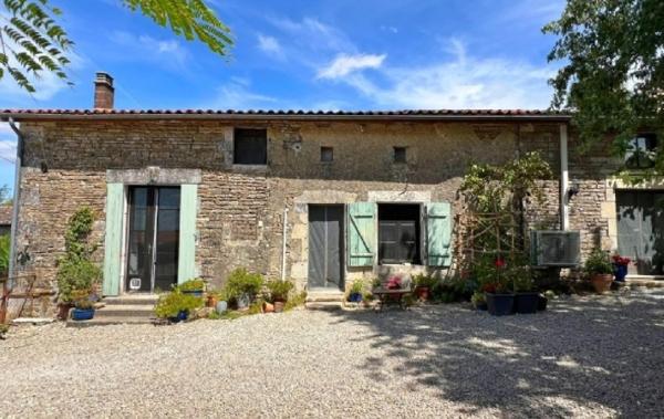 Vente Maison Villefagnan   