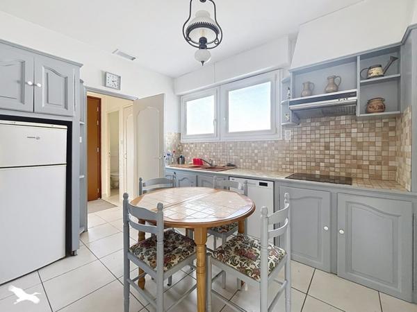 Maison à vendre 375 000 € Saint-Médard-en-Jalles 4 p 104 m² DPE C