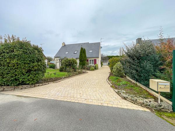 Saint-Lyphard (44410) maison centre ville 5 chambres, 975 m² de terrain.