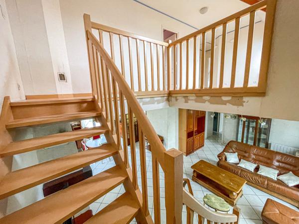 Saint-Lyphard (44410) maison centre ville 5 chambres, 975 m² de terrain.