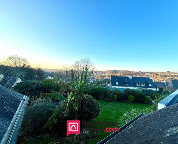 29000 QUIMPER - Maison avec piscine  6 pièce(s)  174 m2