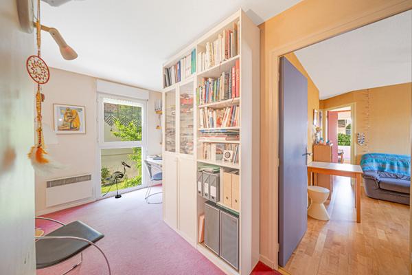 Chalon sur Saône centre ville Maison spacieuse 4 chambres, bureau jardin et garage double !