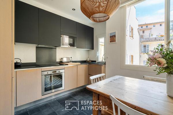 Appartement de charme avec terrasse en plein coeur du centre ville