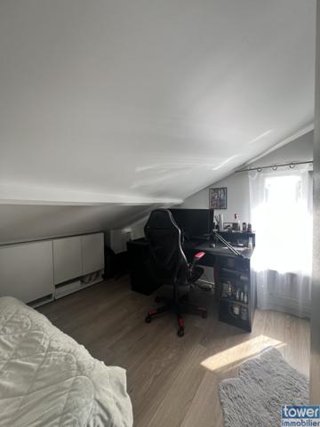 Maison
                                                                                                                                                                                                                                                                                                                        4 pièce(s)                                                                                                                                                                                                          3 chambre(s)                                                                                                                                                                                                          70  m²