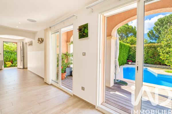Maison à vendre 6 pièces 158 m² Châteauneuf-les-Martigues
