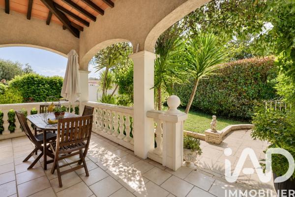 Maison à vendre 6 pièces 158 m² Châteauneuf-les-Martigues