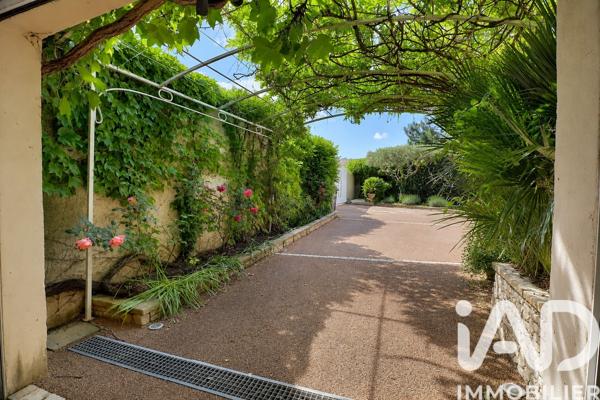 Maison à vendre 6 pièces 158 m² Châteauneuf-les-Martigues