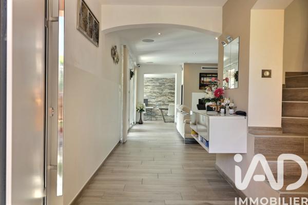 Maison à vendre 6 pièces 158 m² Châteauneuf-les-Martigues