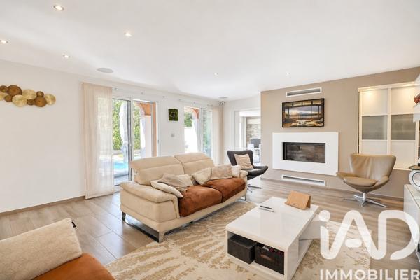 Maison à vendre 6 pièces 158 m² Châteauneuf-les-Martigues