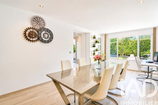 Maison à vendre 6 pièces 158 m² Châteauneuf-les-Martigues