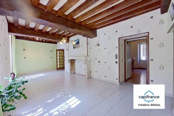 Maison familiale avec jardin et dépendances – Is-sur-Tille, proche centre-ville