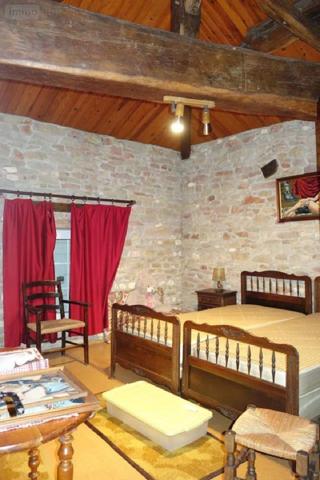 Maison à vendre à La Roche-Vineuse en Saône-et-Loire (71960), ref : MA 594