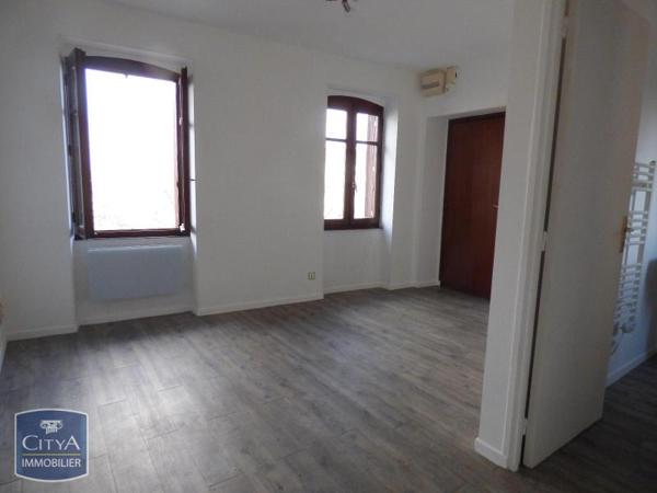 Location appartement Riom (63200) 1 pièce 17.83m²