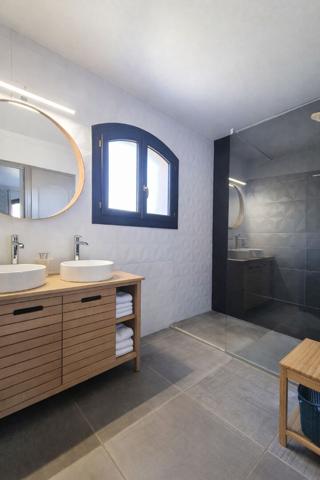 Maison Balaruc Les Bains 5 pièce(s) 145 m2
