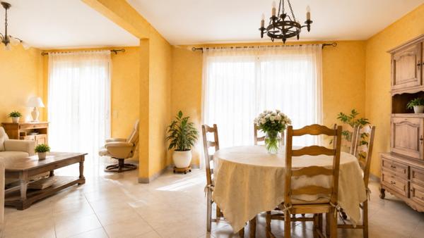 Idéalement situé, possibilité 3e chambre.